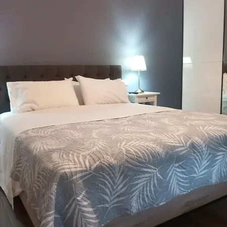 Apartament Peti's *